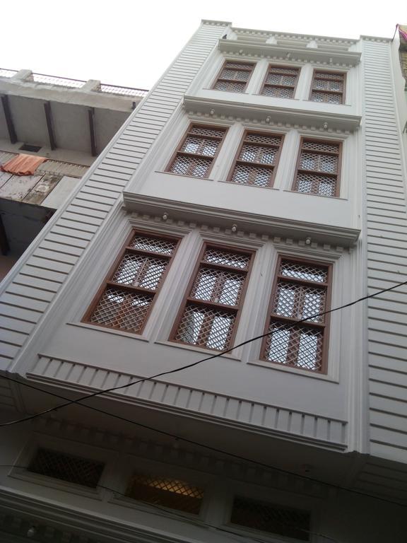فاراناسي Dynasty Guest House المظهر الخارجي الصورة